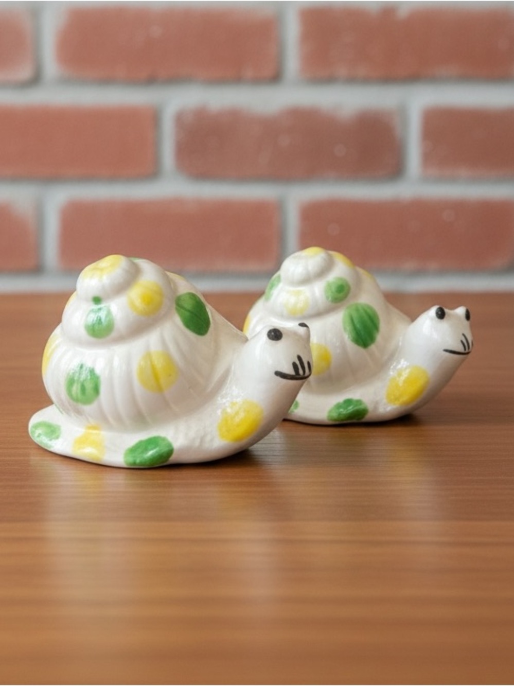 Vintage Ceramic Snail Salt & Pepper Shakers Japan MCM Polka Dot